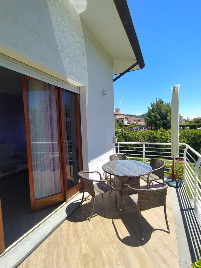 B&B Villa La Bouganville Camaiore Buitenkant foto