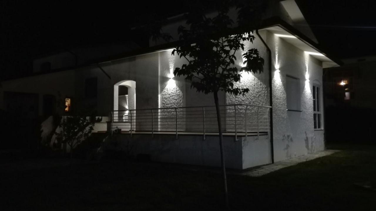 B&B Villa La Bouganville Camaiore Buitenkant foto